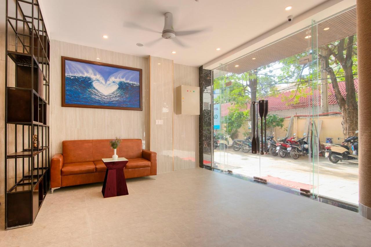 Golden Lotus Khách sạn 3*
